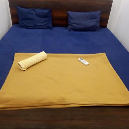 Patel'S Guest House Surat Zewnętrze zdjęcie